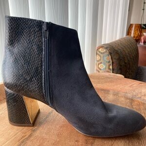 XOXO Gray/blue Ankle Boots with Chunky Heel